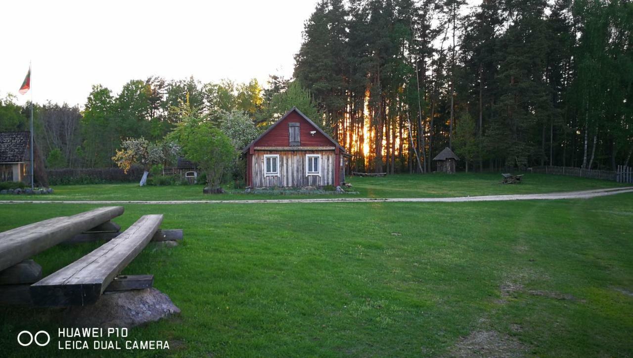 Sodyba Vieversyne Duokiskis Exterior photo